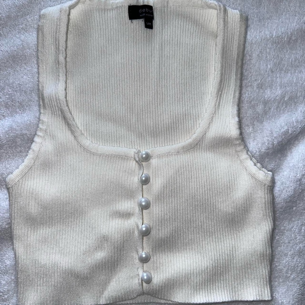 Cream button crop top